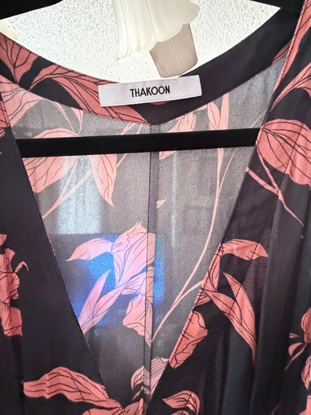 ๐ค Thakoon Floral Deep V Midi Dress Size 8 NWOT Vogue Featured Silk-Look Viscose - Picture 5 of 6